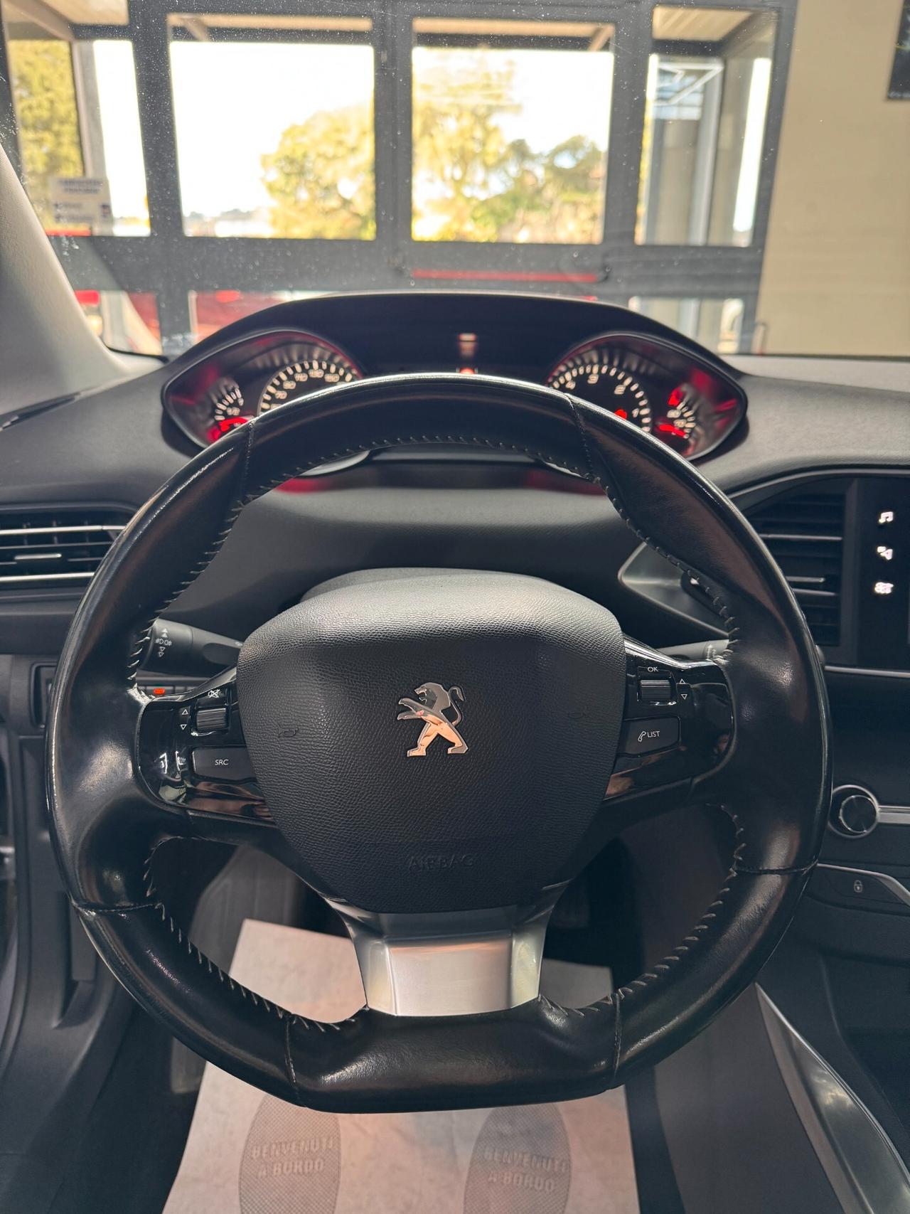 Peugeot 308 BlueHDi 130 S&S Allure