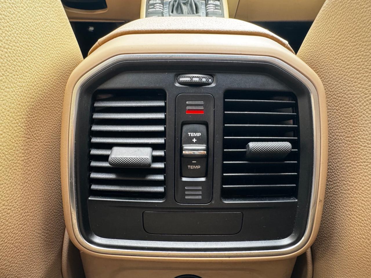 Porsche Macan 2.0 245cv Tetto apribile/Garanzia/Permute