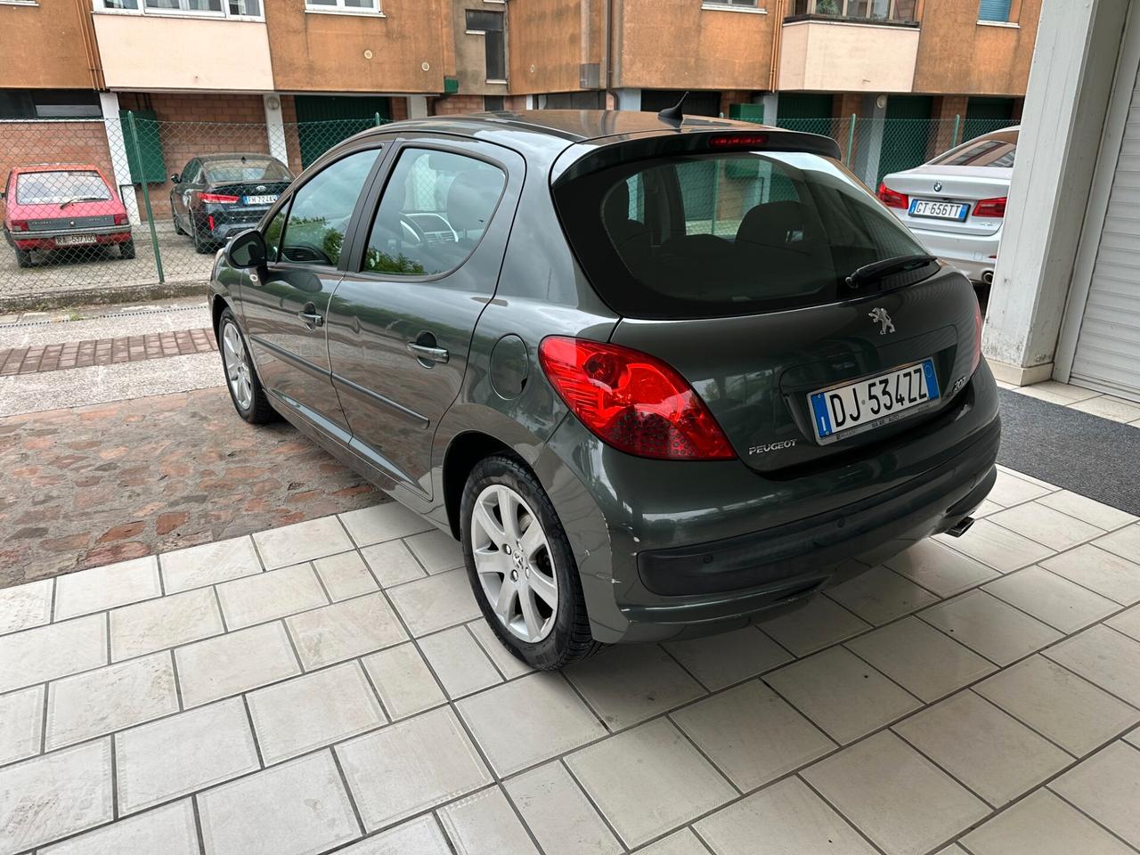 Peugeot 207 1.6 109CV aut. (12 RATE)