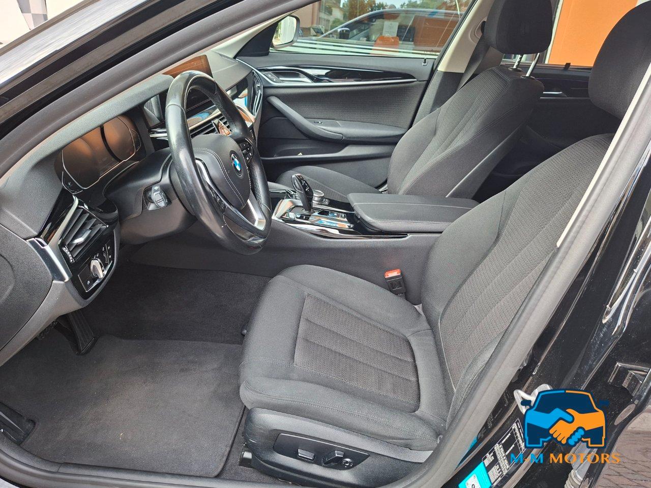 BMW 520 d Touring Luxury doppio treno di gomme