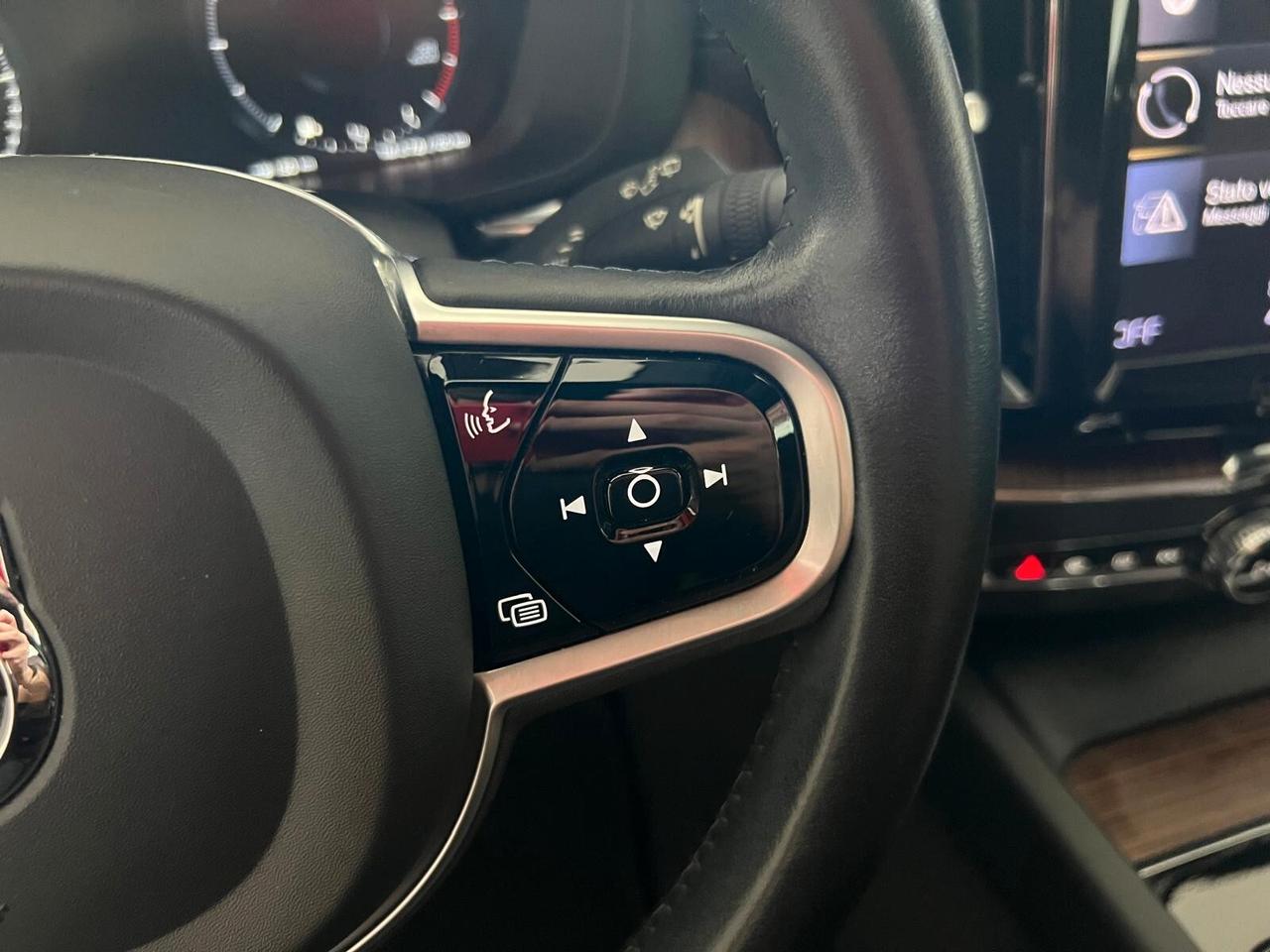 Volvo XC 60 XC60 B4 (d) AWD Geartronic Inscription 2020