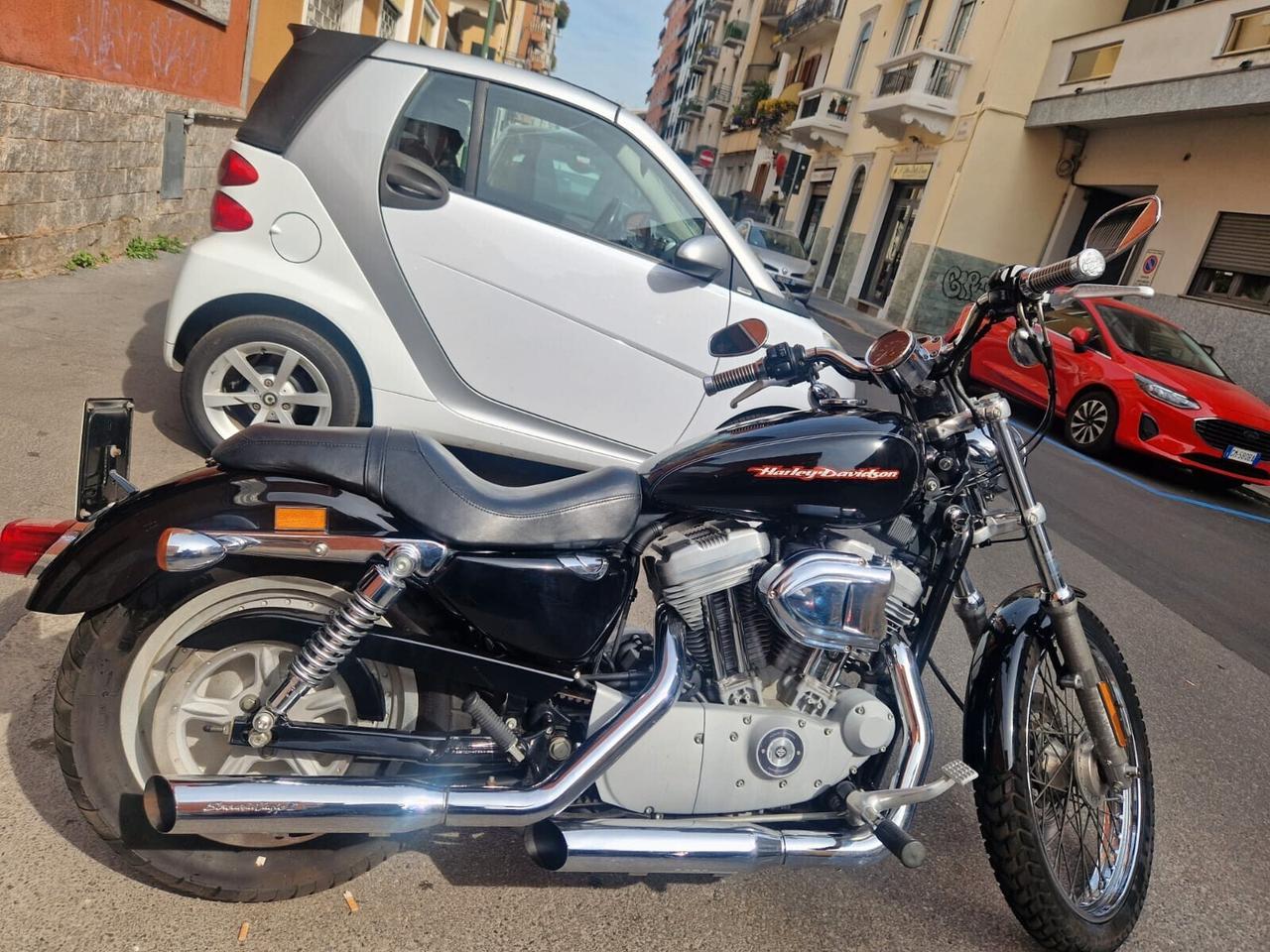 Harley-davidson 883 Sportster Custom SOLO 14.000 KM