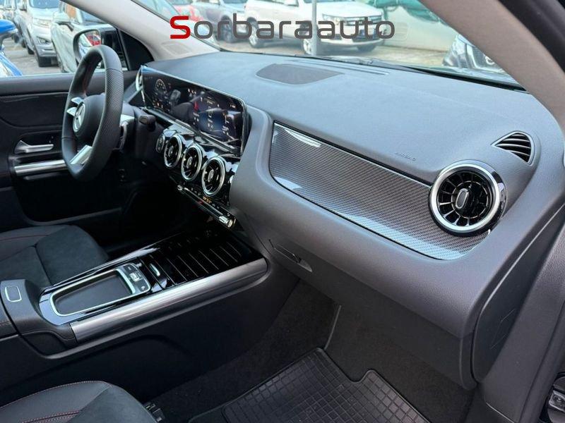 Mercedes-Benz GLA 180 Automatic AMG Line Premium.