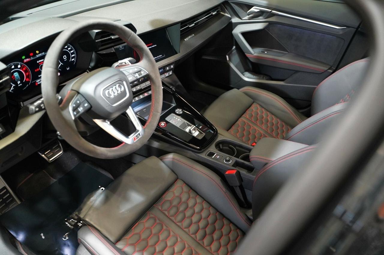 Audi RS3 Audi RS3 SB 2.5 tfsi Quattro FULL FULL