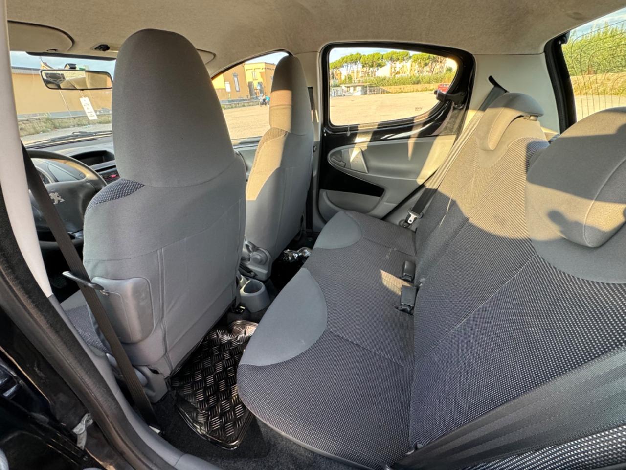 Peugeot 107 1.0 68CV cambio Automatico 2009 con impianto GPL