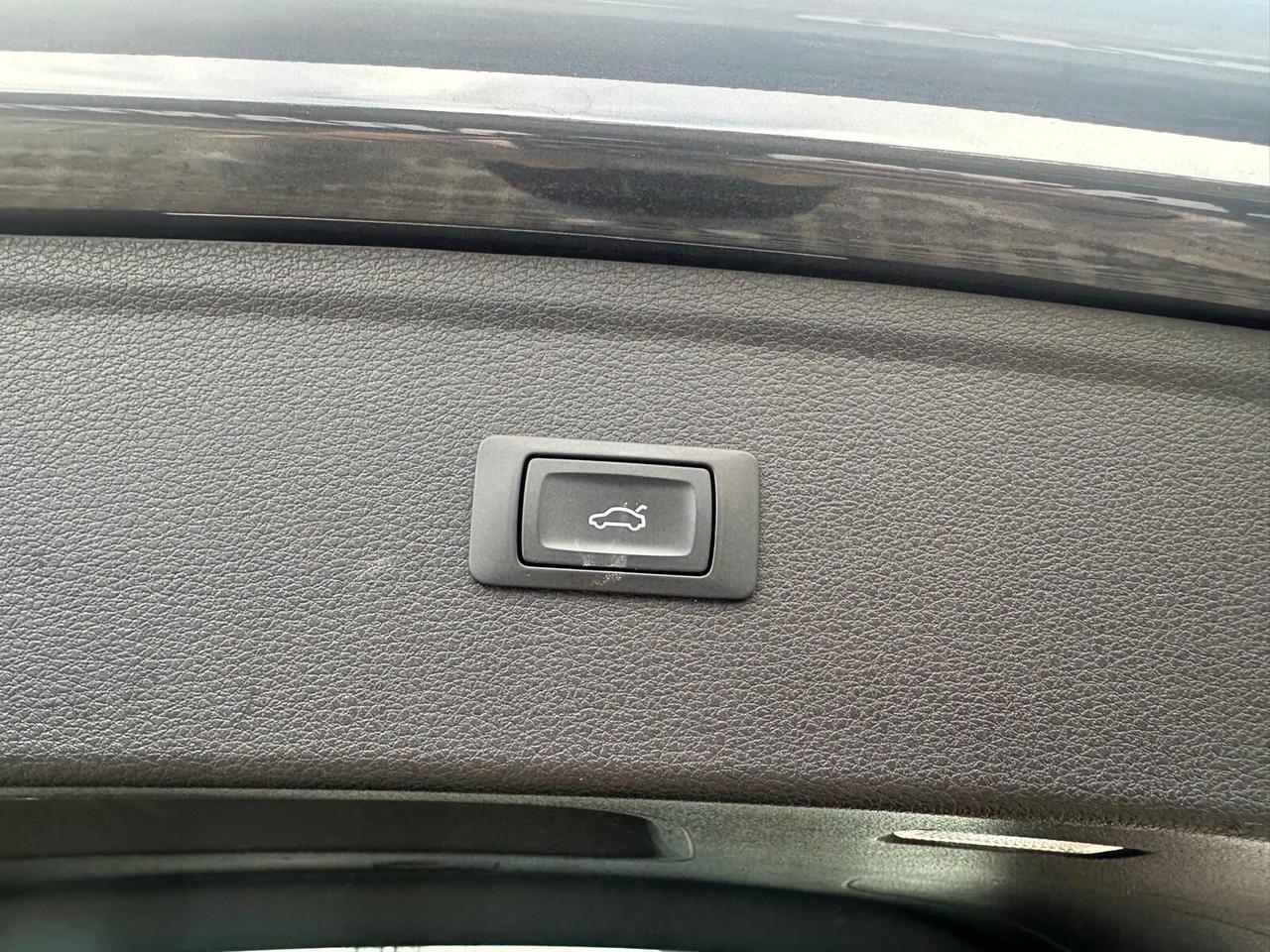 Audi Q5 2.0 TDI 150 CV Sport-05/2018