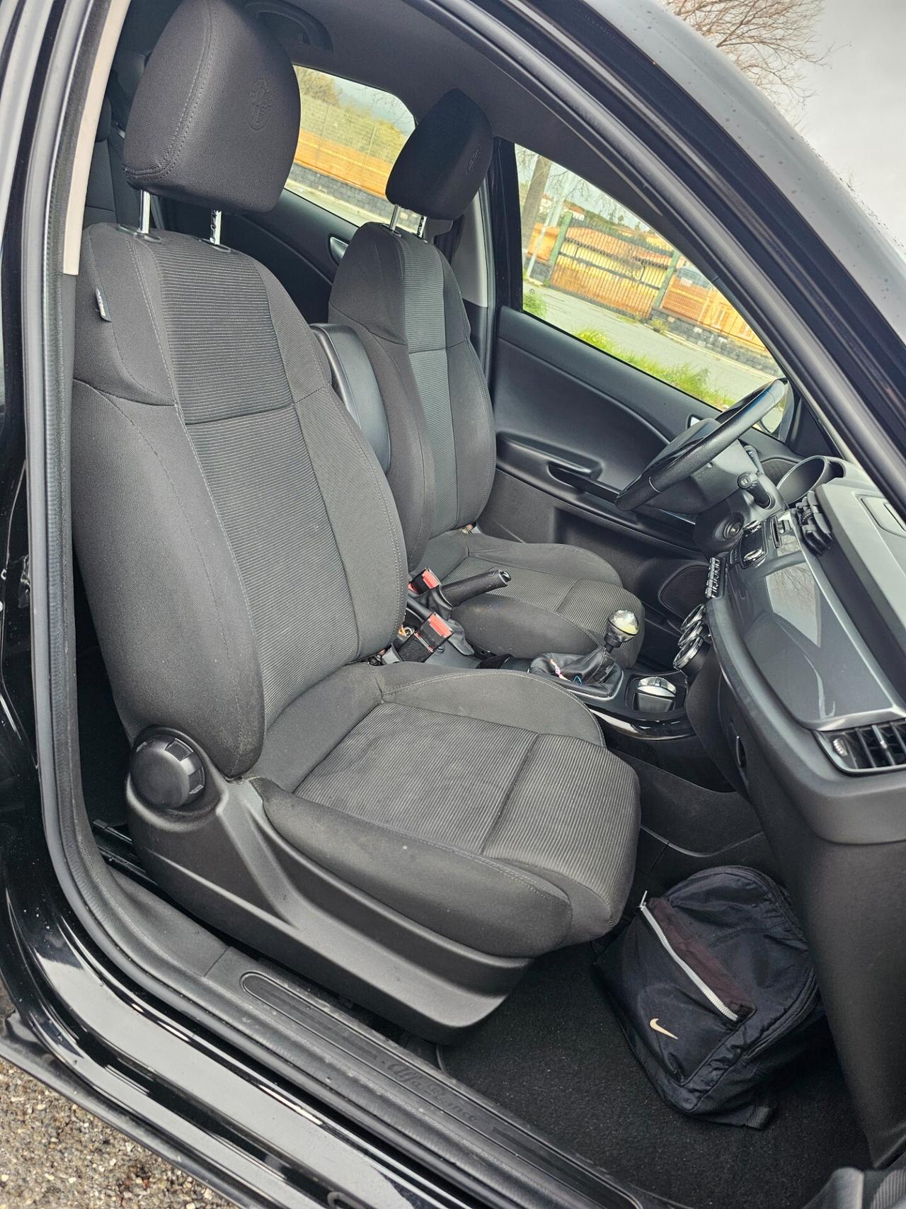 Alfa Romeo Giulietta 1.6 JTDm-2 105 CV Distinctive