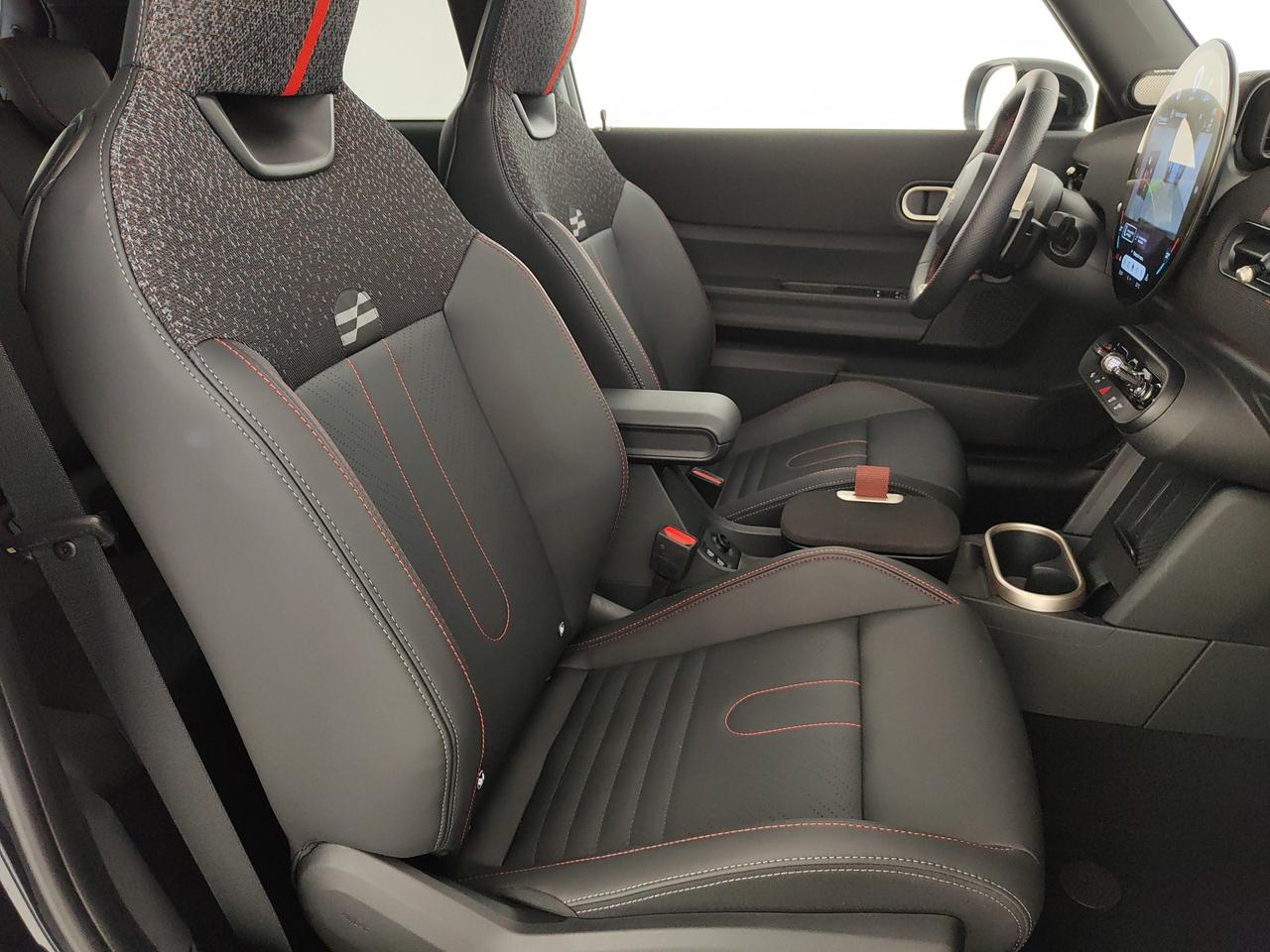 MINI Mini Cooper 3p 2.0 John Cooper Works JCW auto