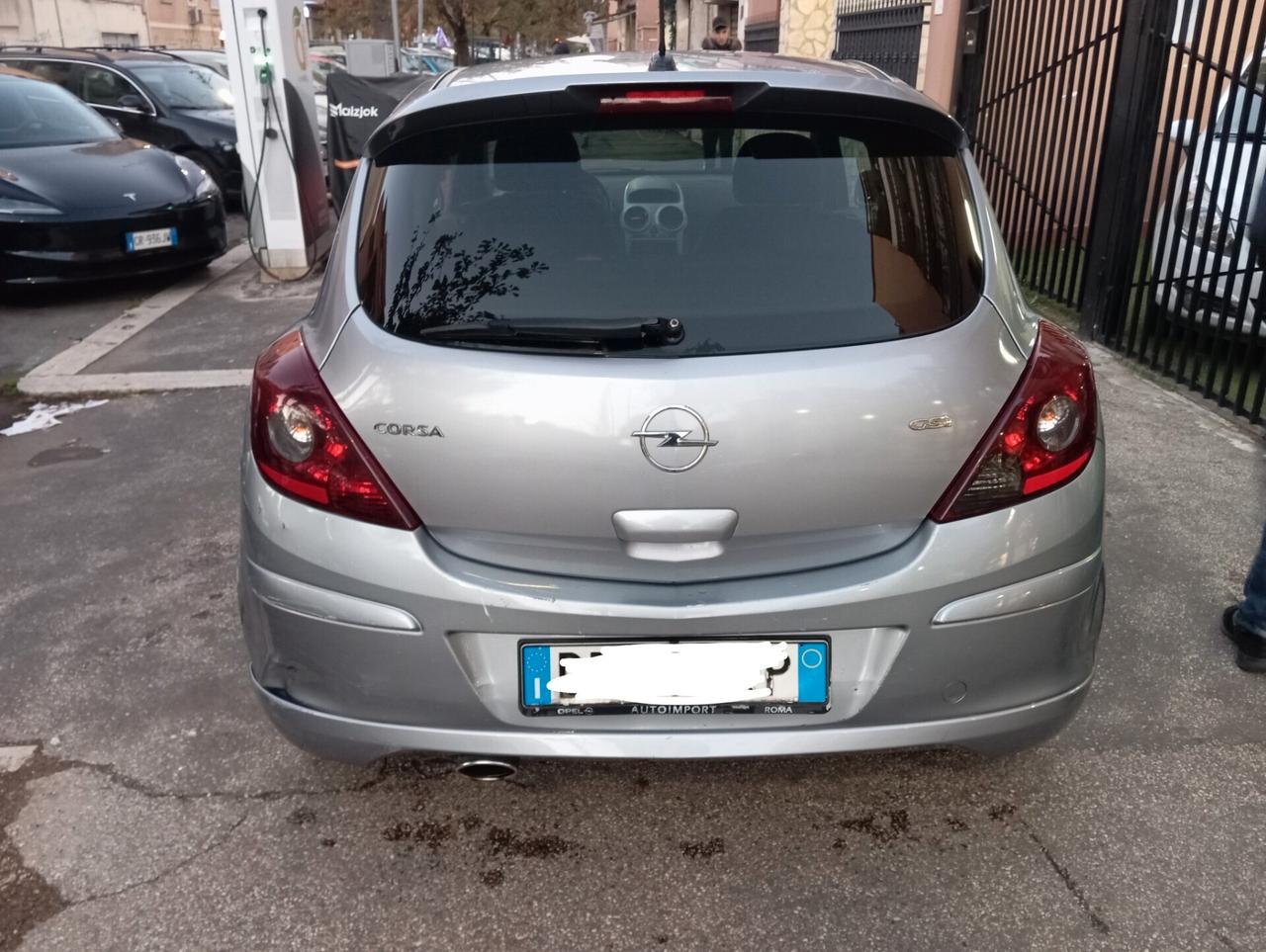 Opel Corsa 1.6 Turbo GSI 150cv