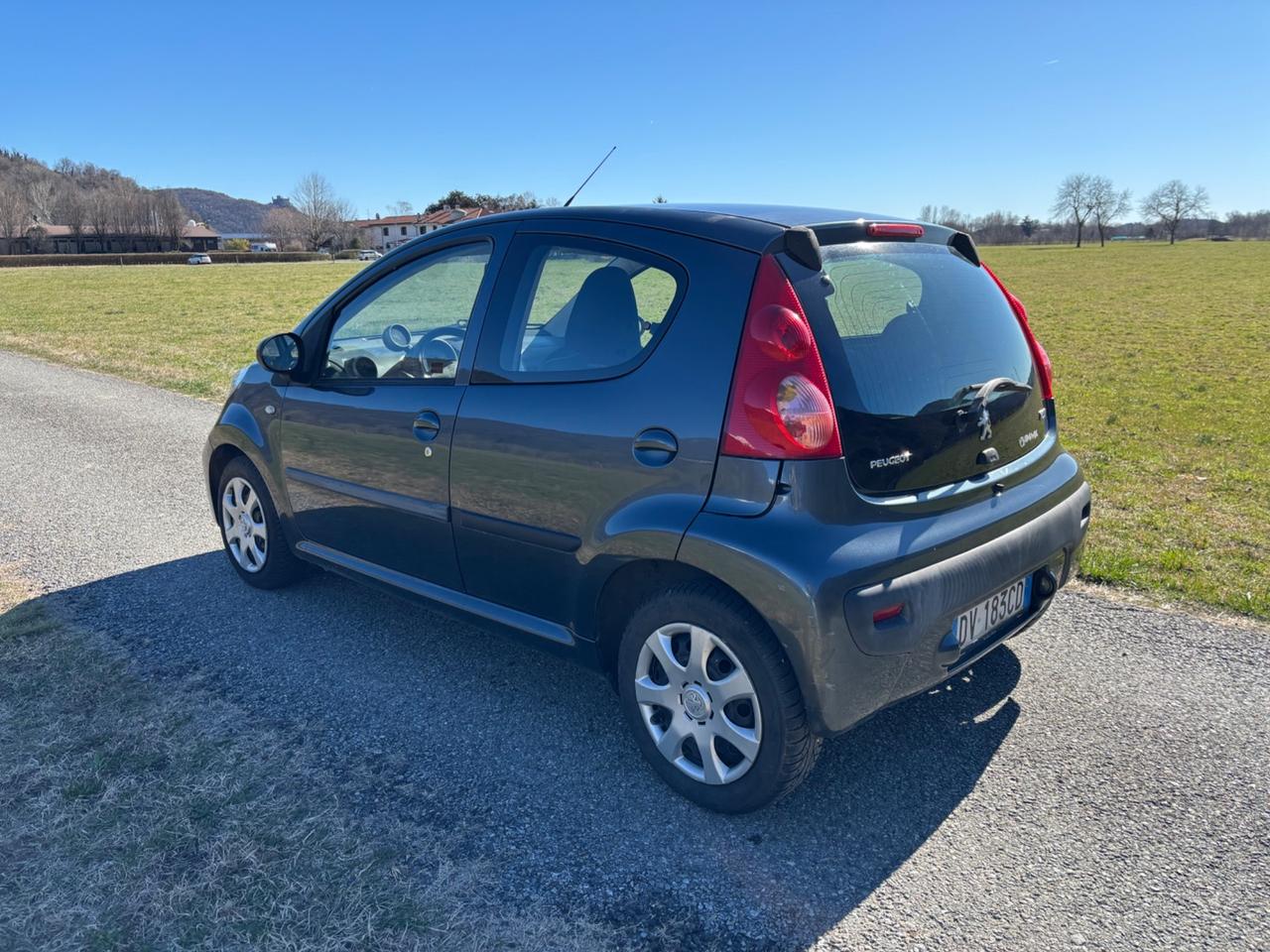 Peugeot 107 5 porte PERFETTA IN TUTTO!