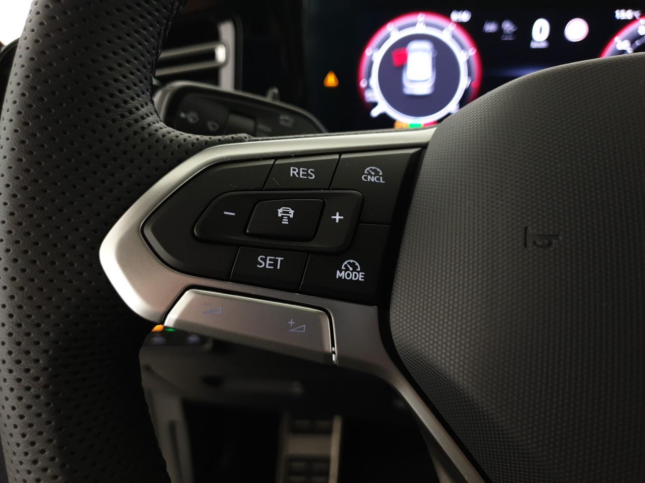 Volkswagen Tiguan 1.5 etsi r-line 150cv dsg