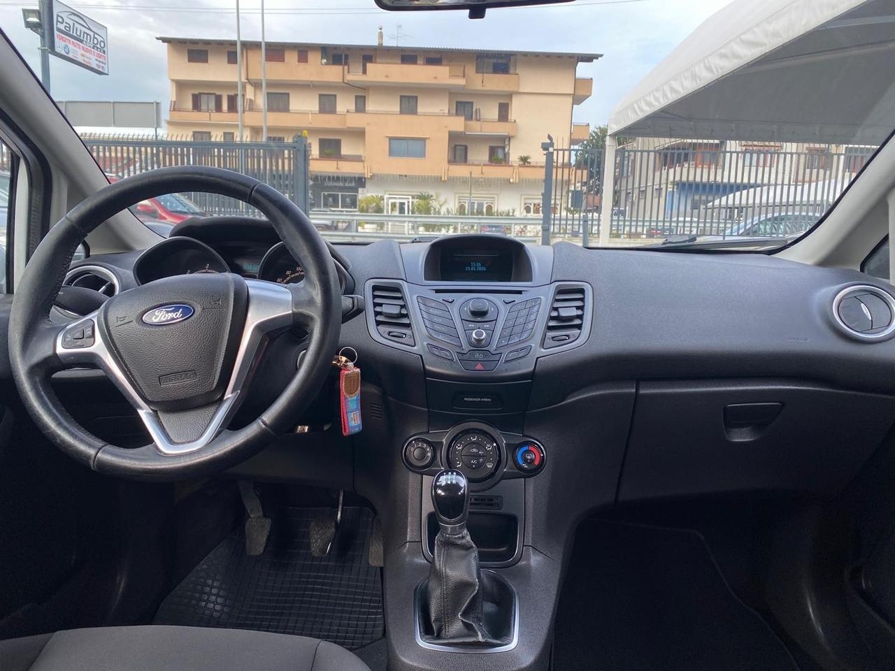 Ford Fiesta 1.5 TDCi 75CV 5 porte