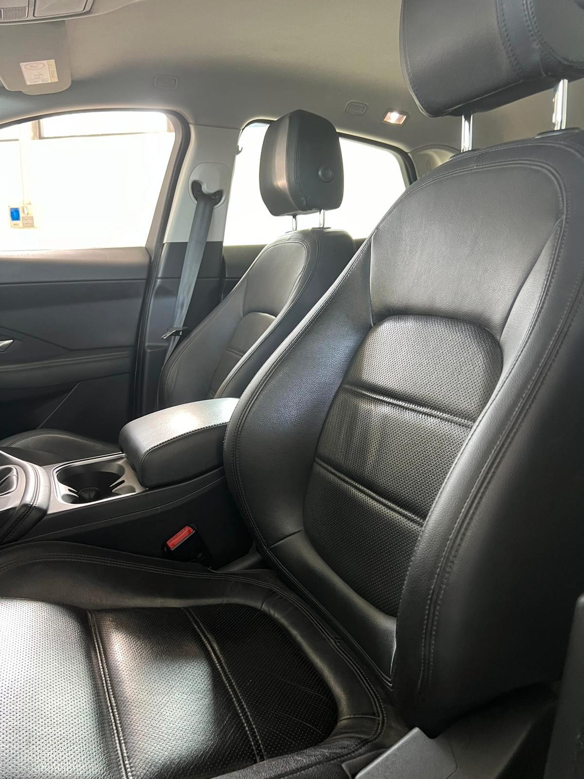 Jaguar E-Pace 2.0D 150 CV AWD R-Dynamic S