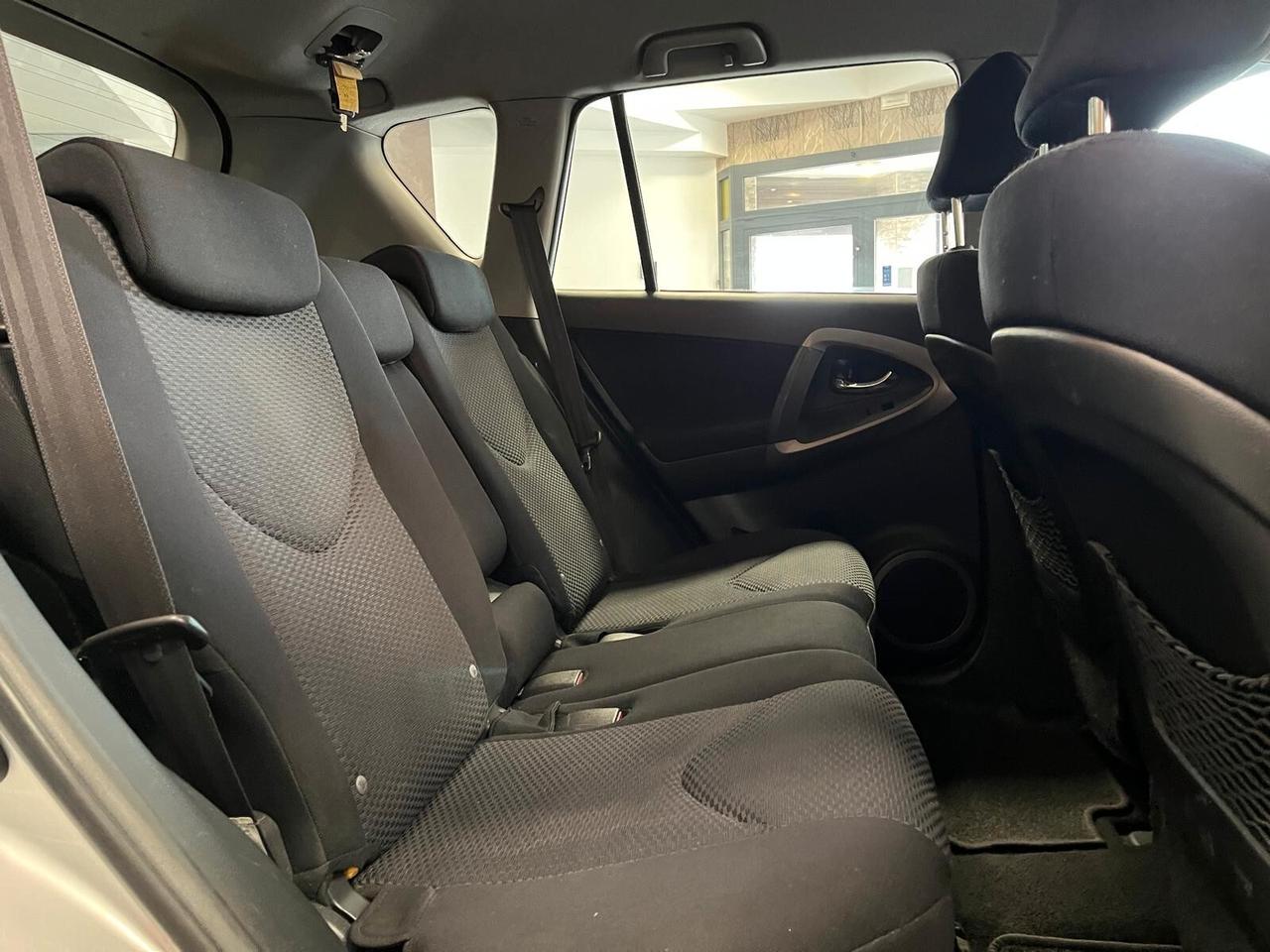 Toyota RAV 4 RAV4 2.2 D-4D 136 CV DPF Sol