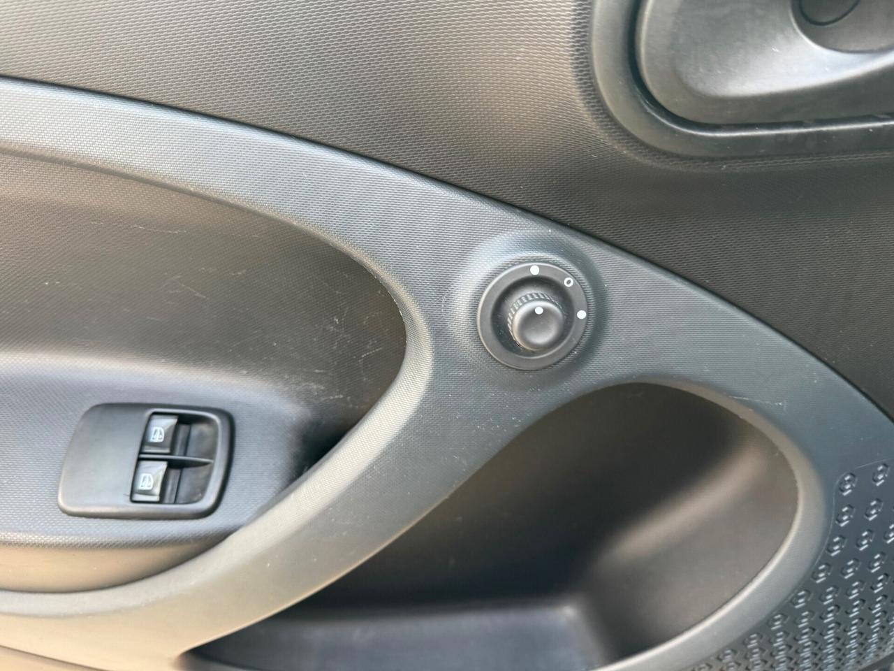 SMART FORFOUR 1.0cc 70cv Passion + Euro Block