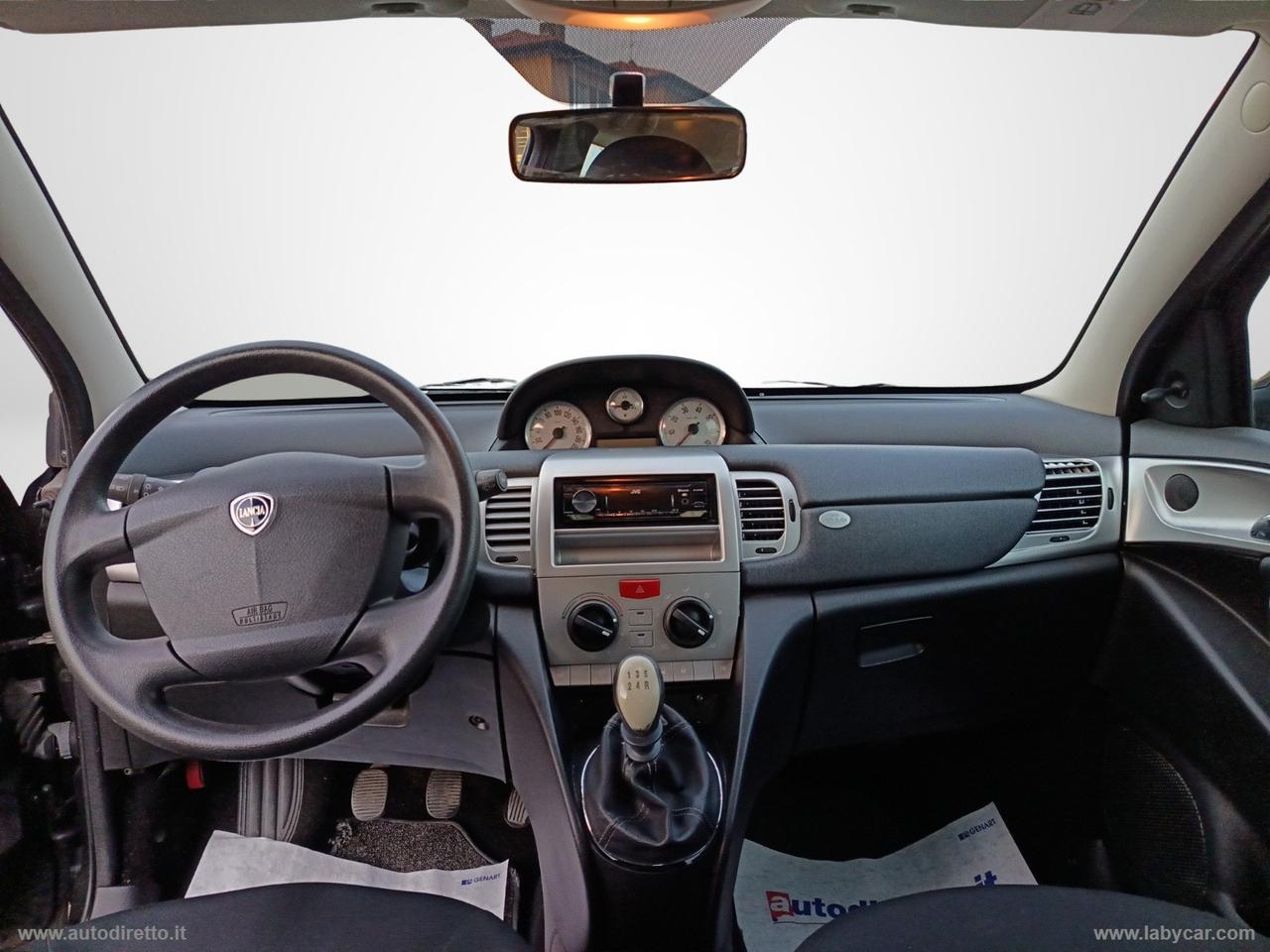 LANCIA Ypsilon 1.2 Versus