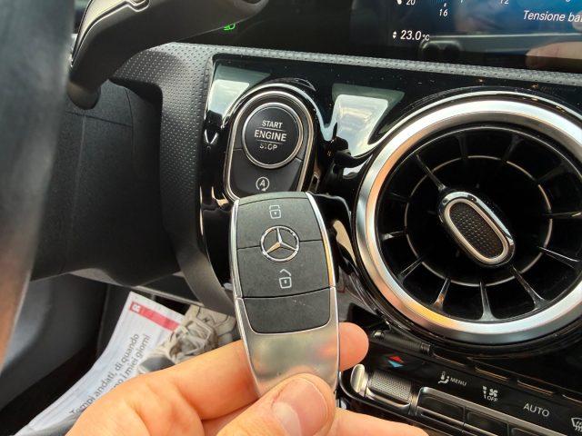 MERCEDES-BENZ A 180 d SPORT NIGHT EDITION UFF MERCEDES