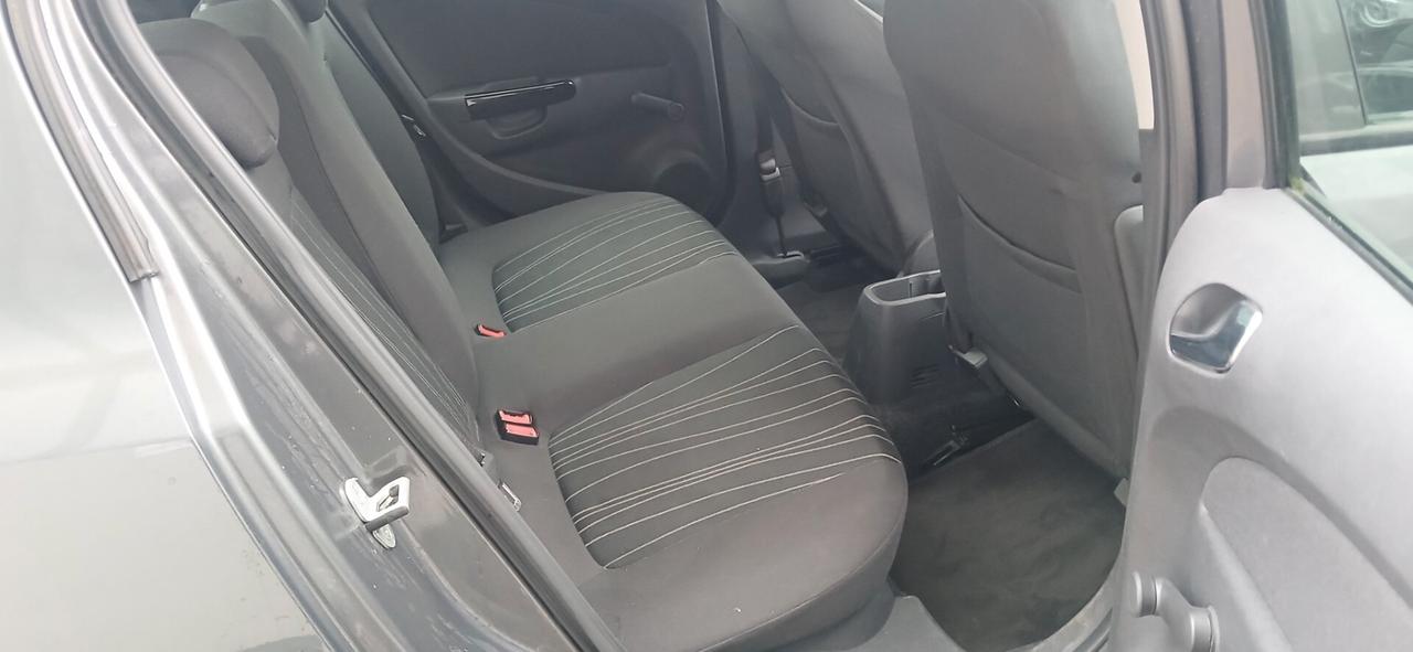 Opel Corsa 1.3 neopatentati diesel
