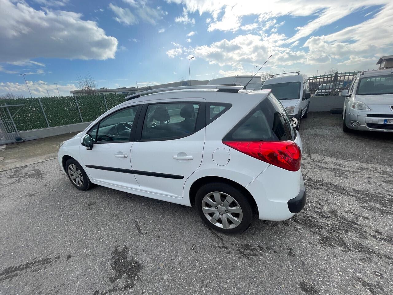 Peugeot 207 1.6 8V HDi 93CV SW Ciel Allure