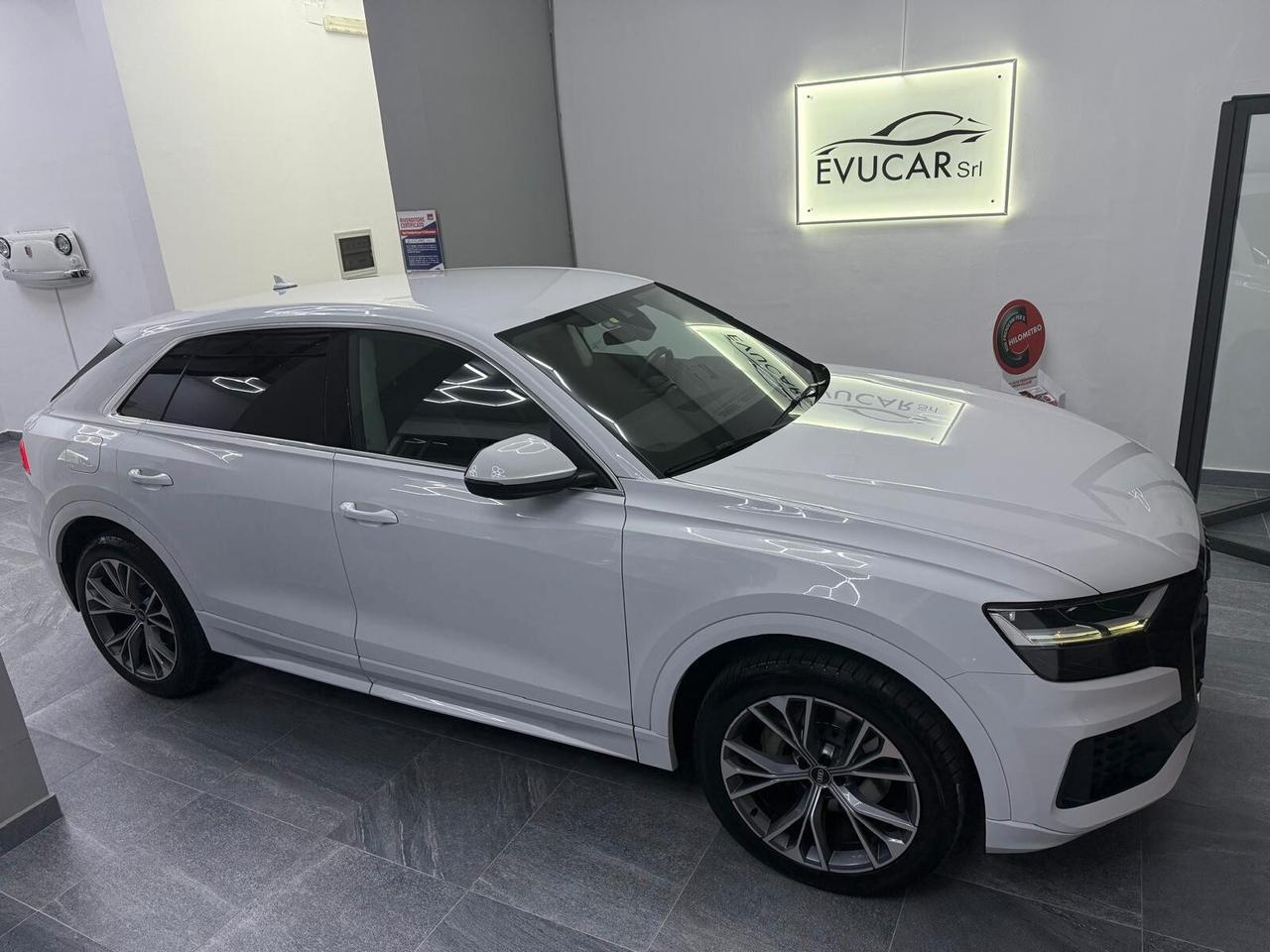 Audi Q8 SUV 45 TDI quattro tiptronic S line edition