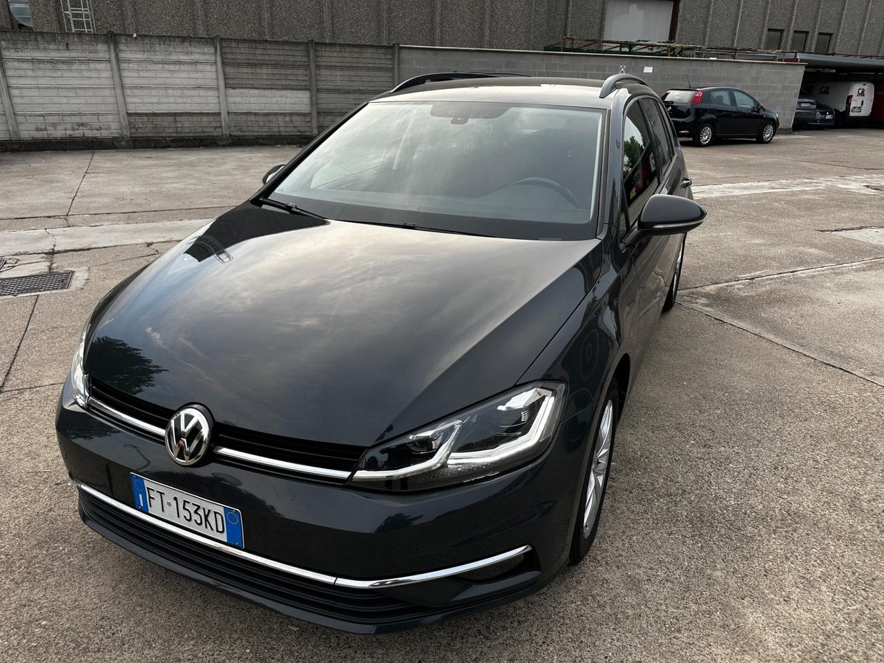 Volkswagen Golf Variant 1.0 TSI 115 CV Business BlueMotion Tech.