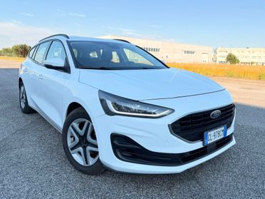 Ford Focus sw 1.5 EcoBlue 120cv automatico pdc Laser Navi Led
