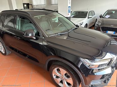 VOLVO XC40 D3 Business GANCIO TRAINO