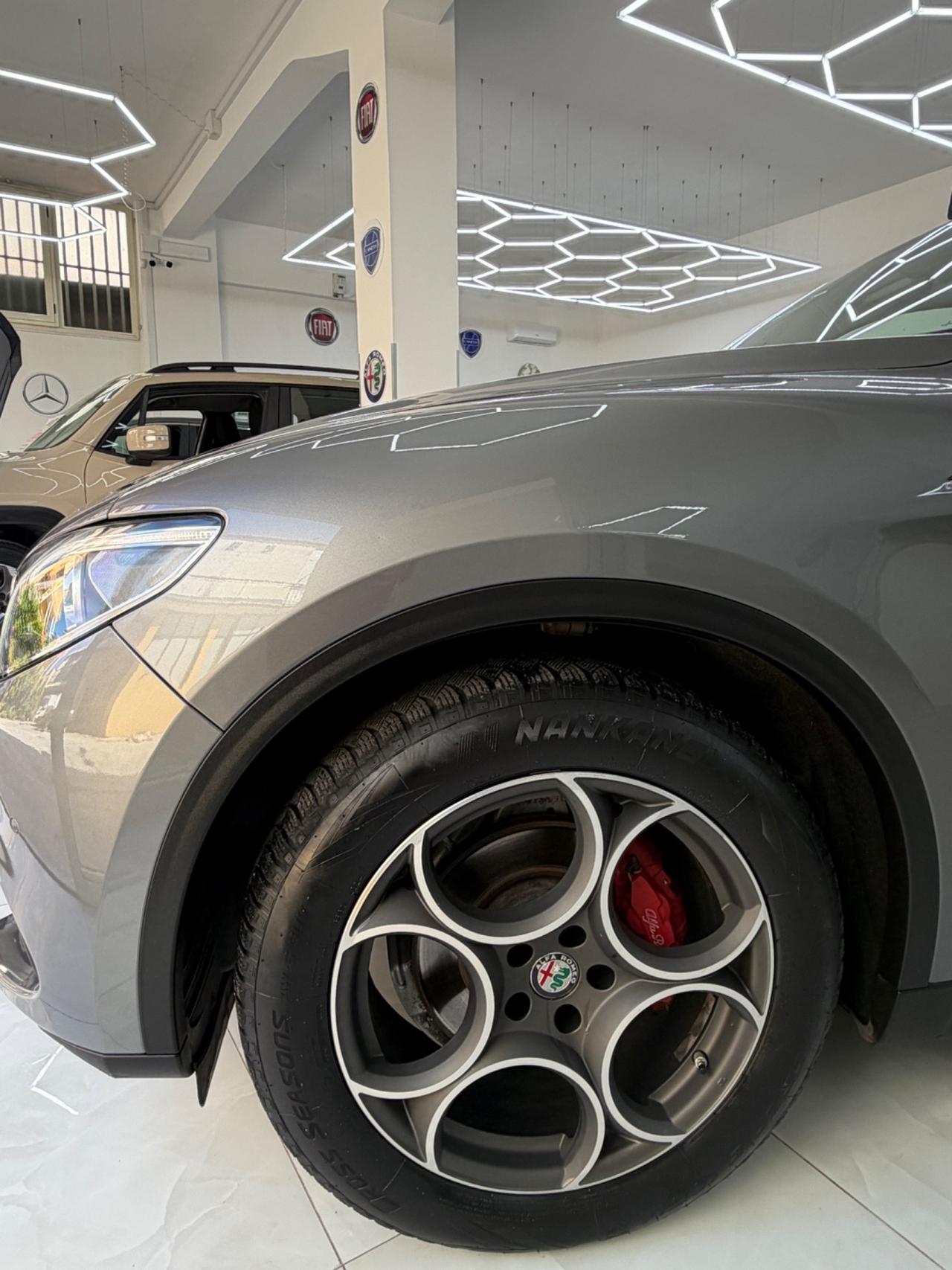 Alfa Romeo Stelvio 2.2 Turbodiesel 190 CV AT8 Q4 Sprint