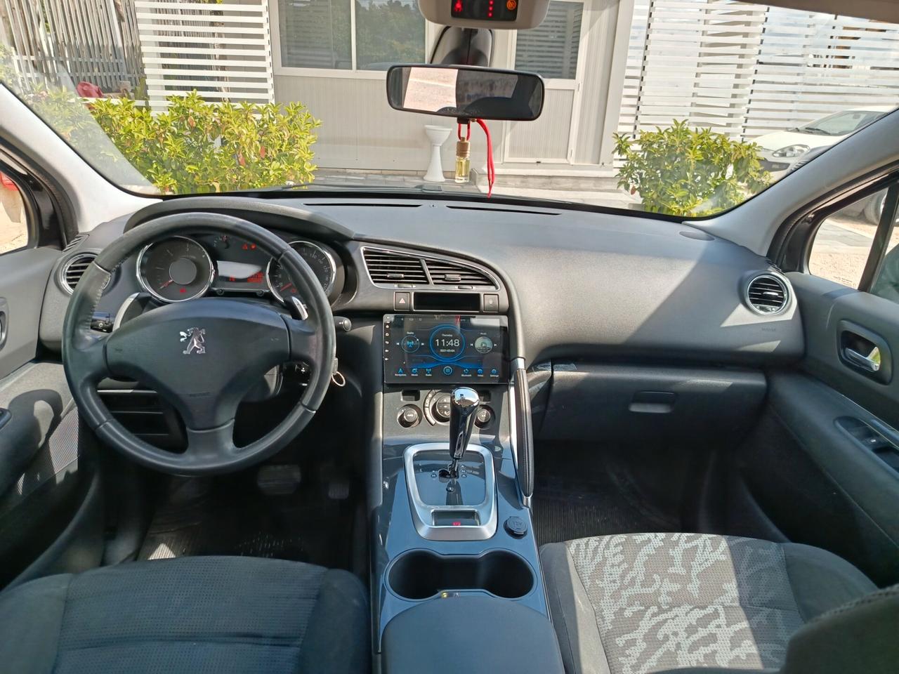 Peugeot 3008 1.6 e-HDi 115CV cambio robotizzato S.&S. Business
