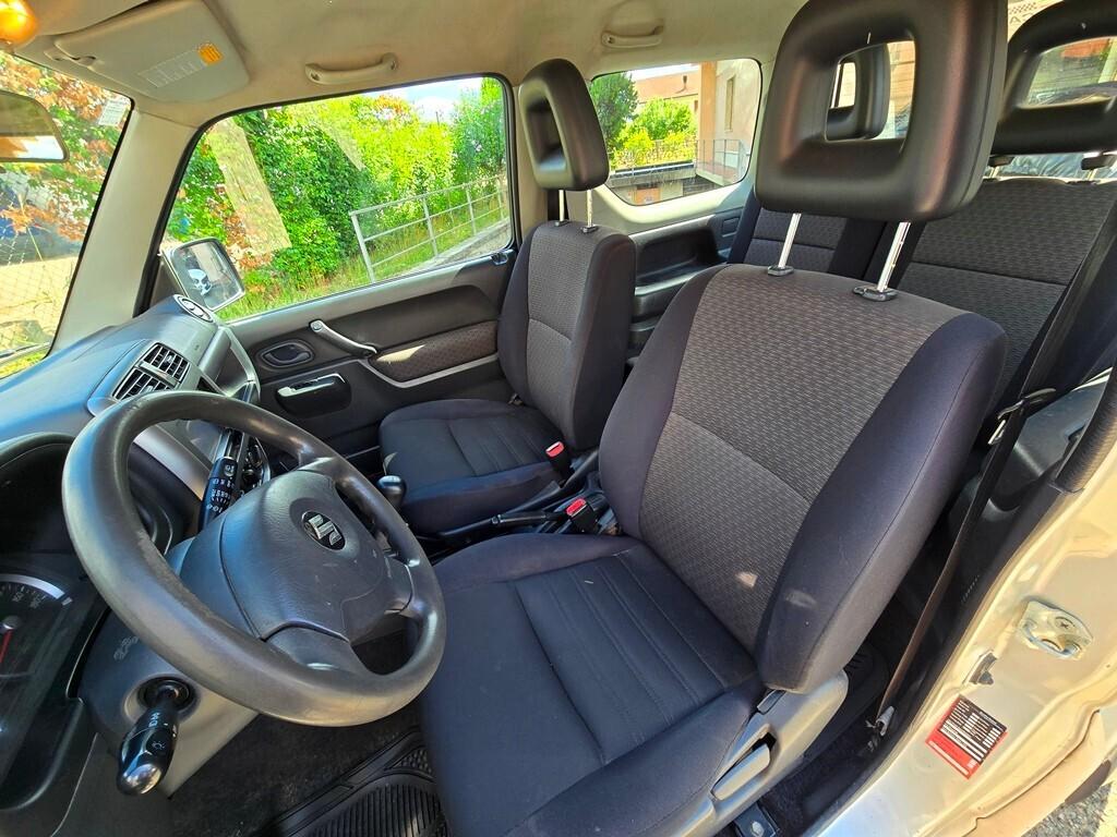 Suzuki Jimny 1.5 DDiS cat 4WD JLX
