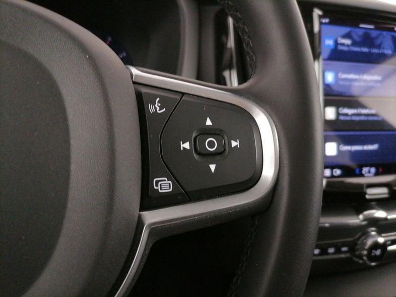 Volvo XC60 2.0 b4 Momentum auto