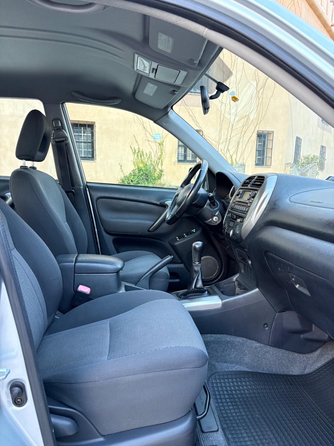 Toyota RAV 4 TRAZIONE INTEGRALE INTROVABILE