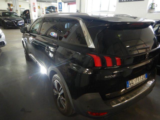PEUGEOT 5008 BlueHDi 130 S&S Allure
