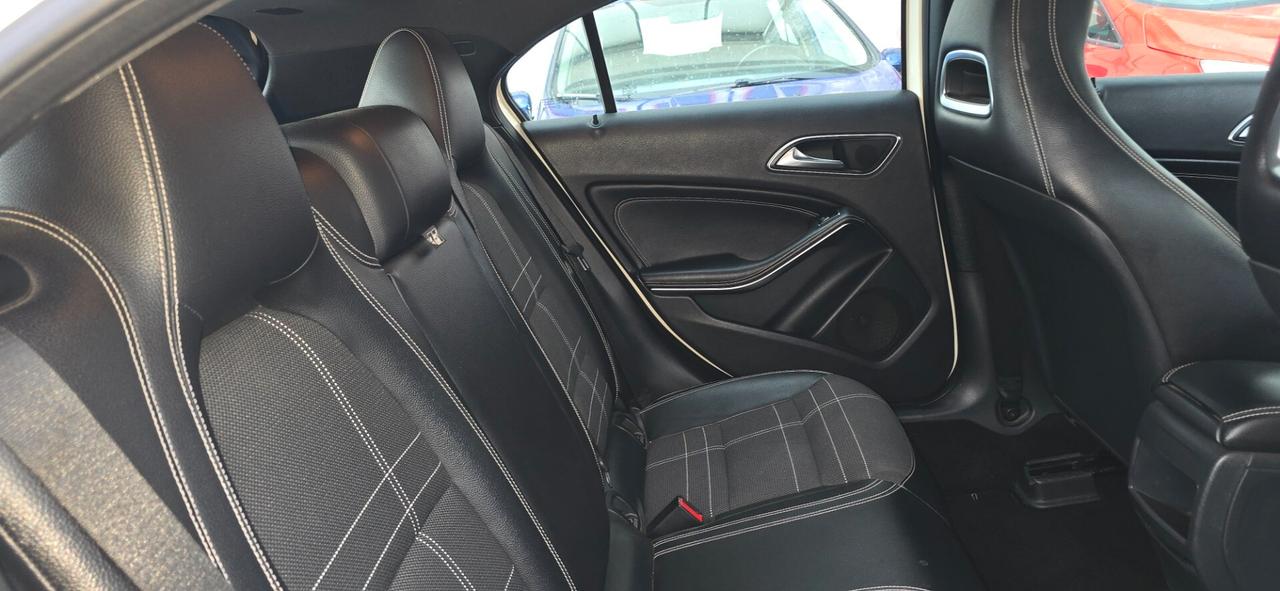 Mercedes-benz A 180 d Automatic Premium