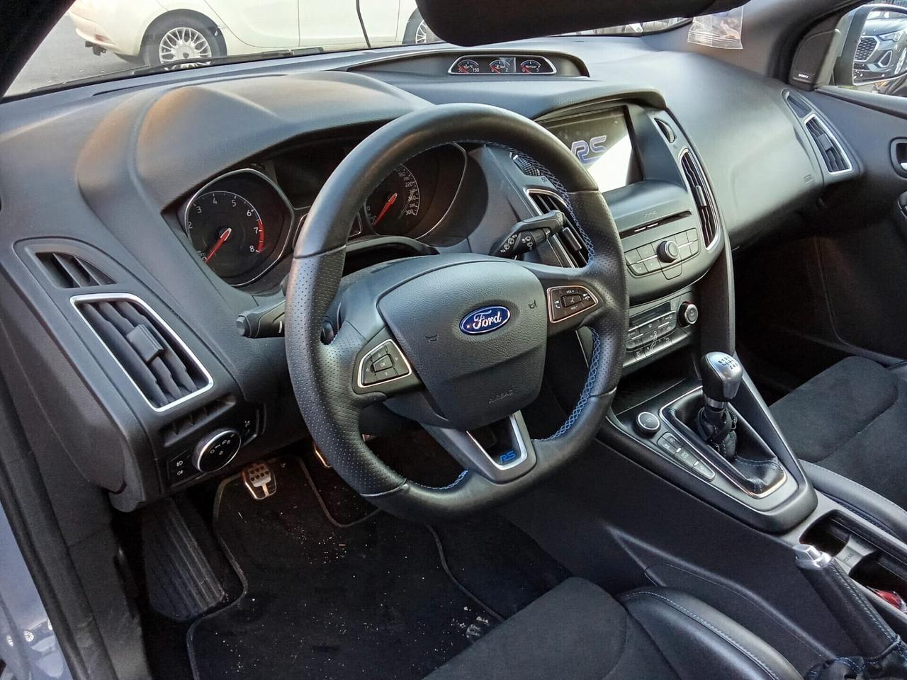 Ford Focus RS 2.3 350 CV AWD