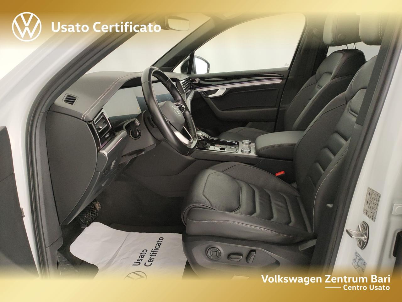 Volkswagen Touareg 3.0 v6 tdi elegance r-line exterior pack 231cv tiptronic