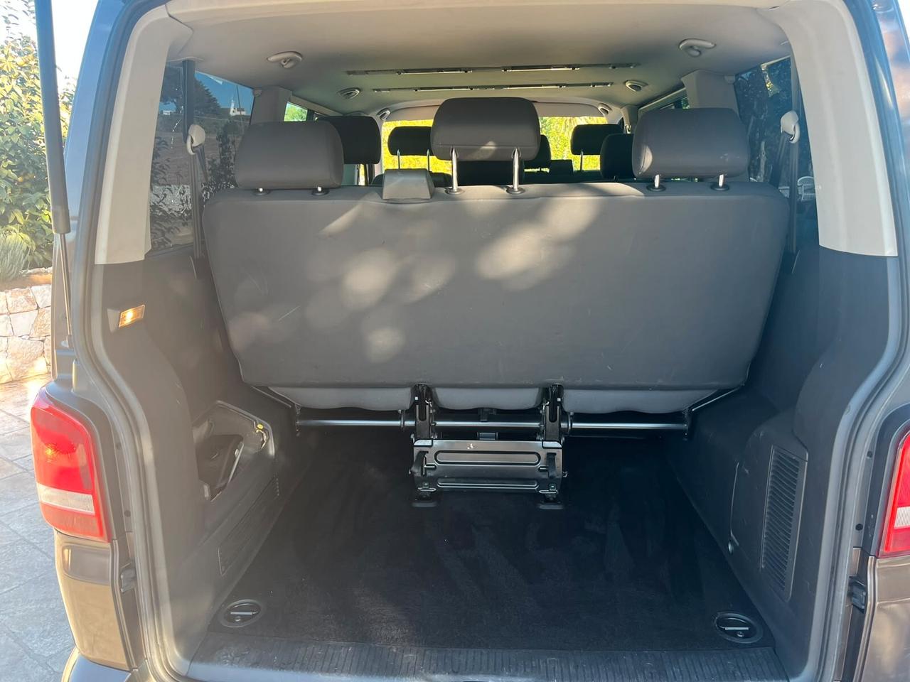 Volkswagen Caravelle 2.0 TDi - 9 POSTI! - 2012