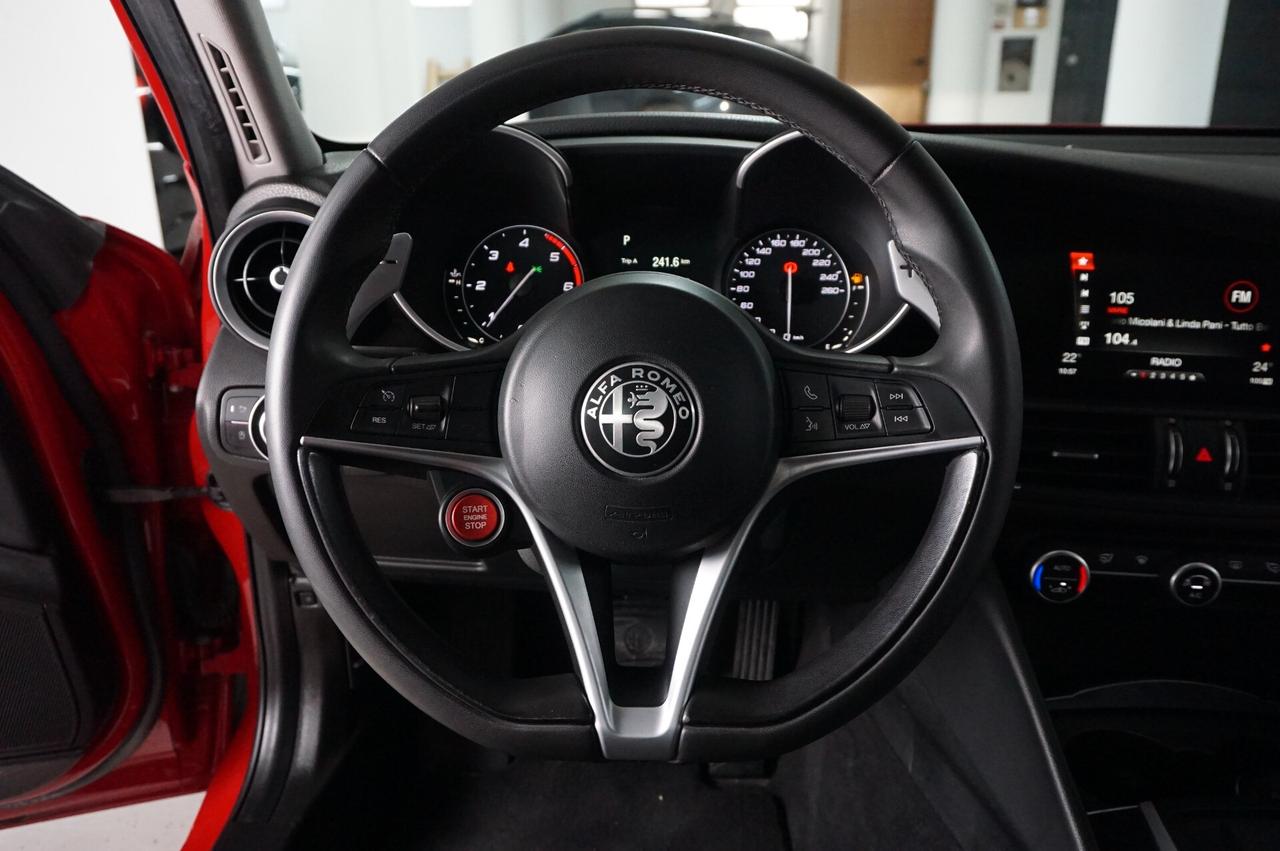 Alfa Romeo Giulia 2.2 Turbodiesel 160 CV AT8 Sport-Tech