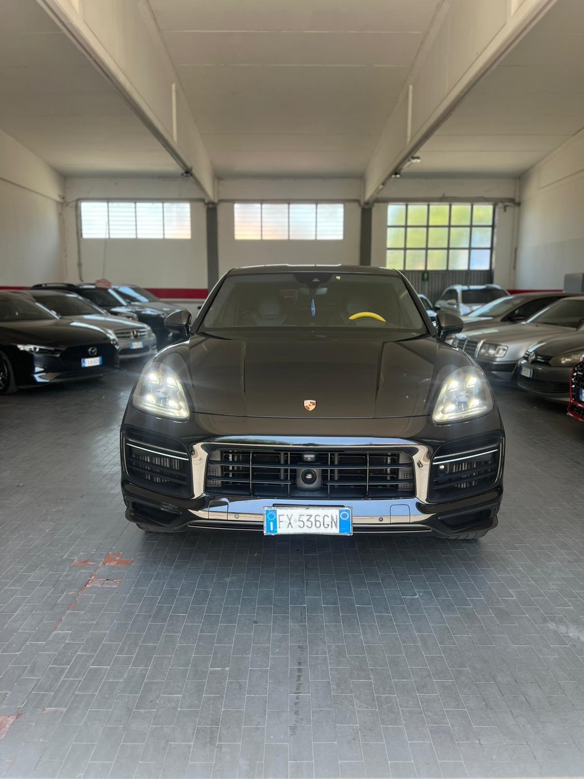 Porsche Cayenne Coupé 4.0 V8 Turbo
