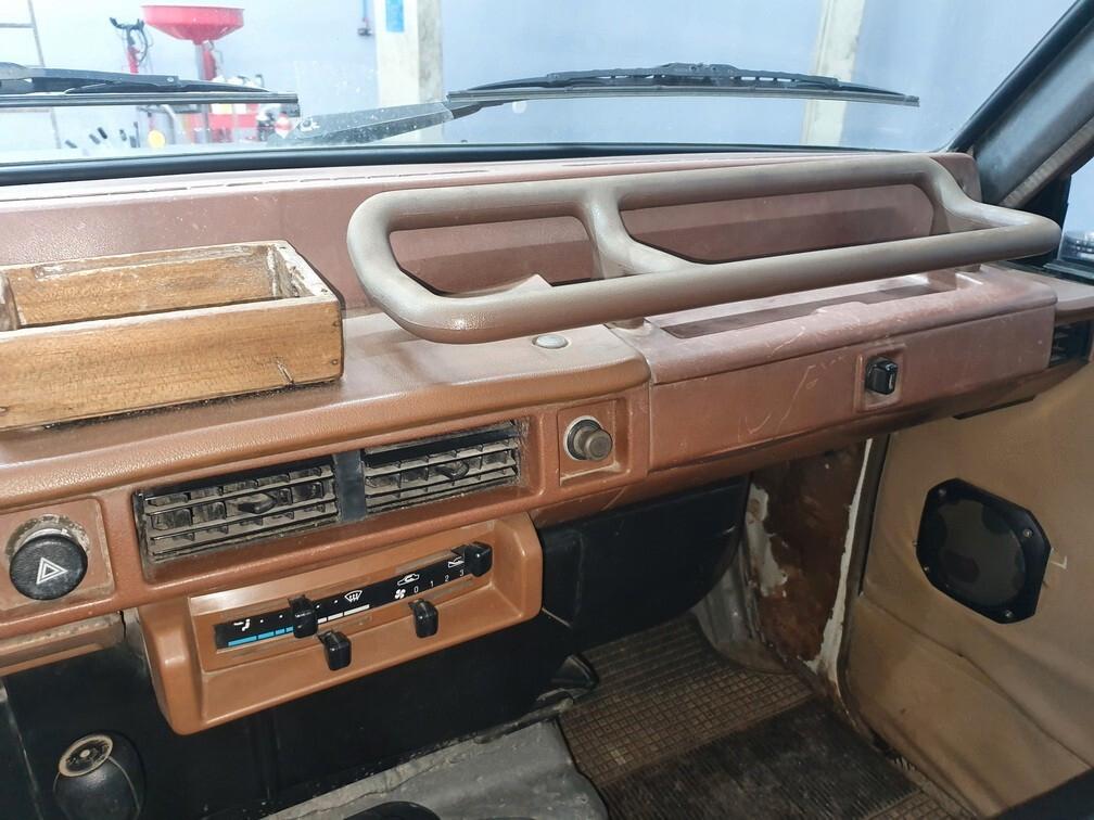 Nissan Patrol (K260) 2.8 D 4WD Pickup