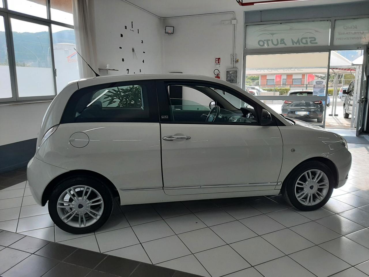 Lancia Ypsilon 1.2 69 CV Diva
