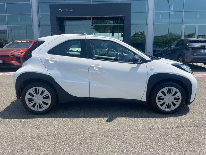 Toyota Aygo X 1.0B (72 CV) Active