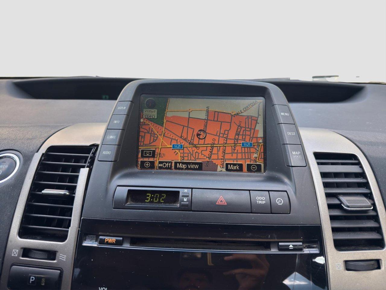 Toyota Prius 1.5 ibrida 78cv