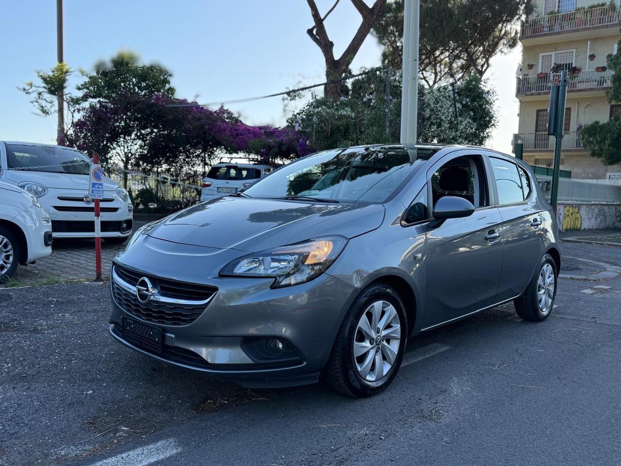 Opel Corsa 1.2 5 porte Cosmo benzina