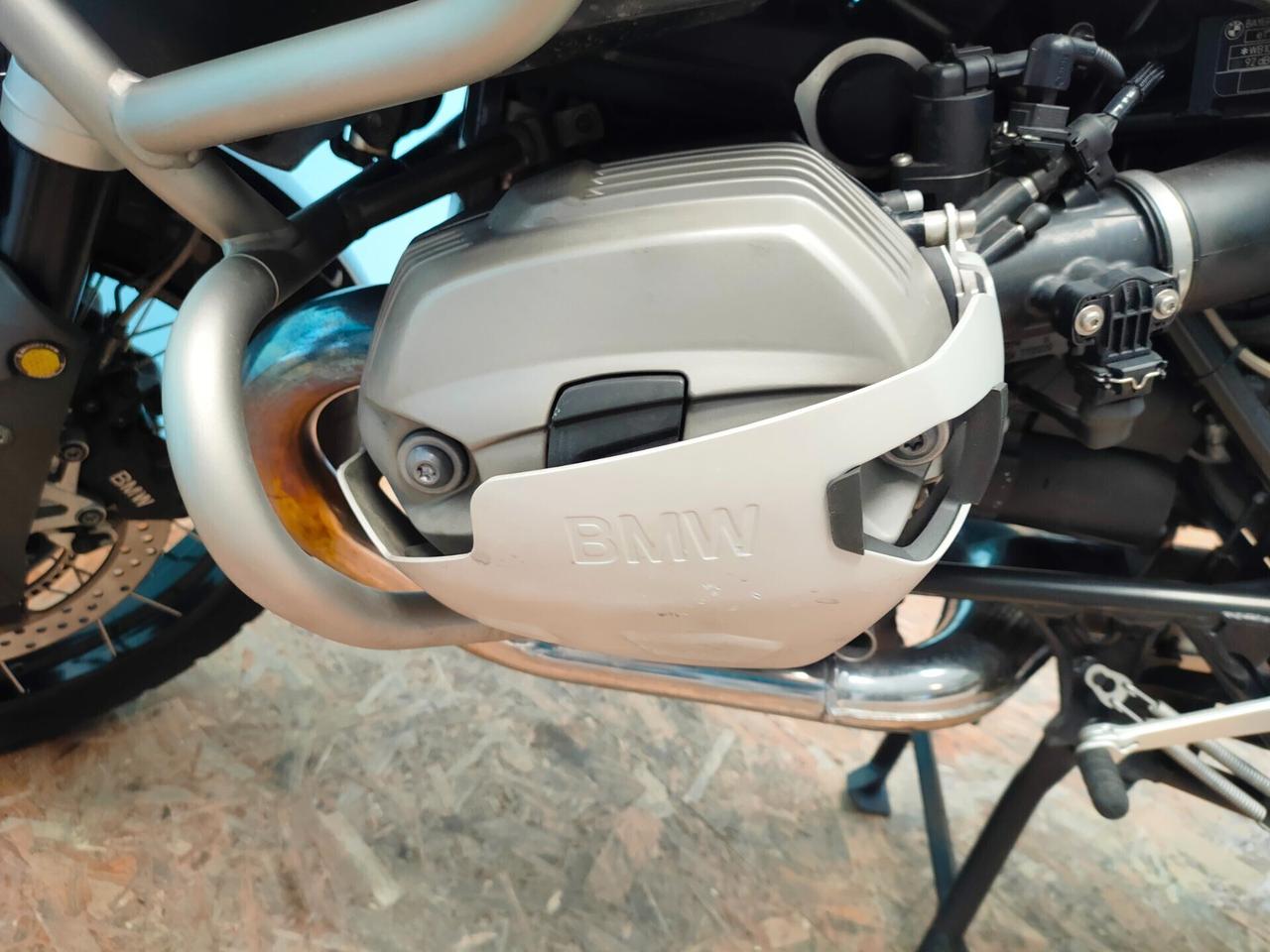 Bmw R 1200 GS Adventure con Tris valigie Alluminio
