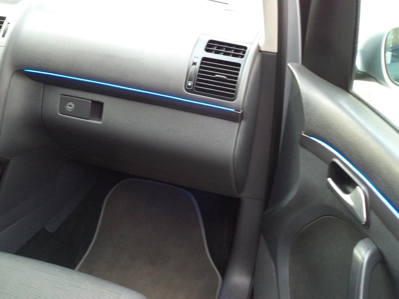 Volkswagen Touran 1.9 TDI 105CV DPF Highline BMT 7 POSTI