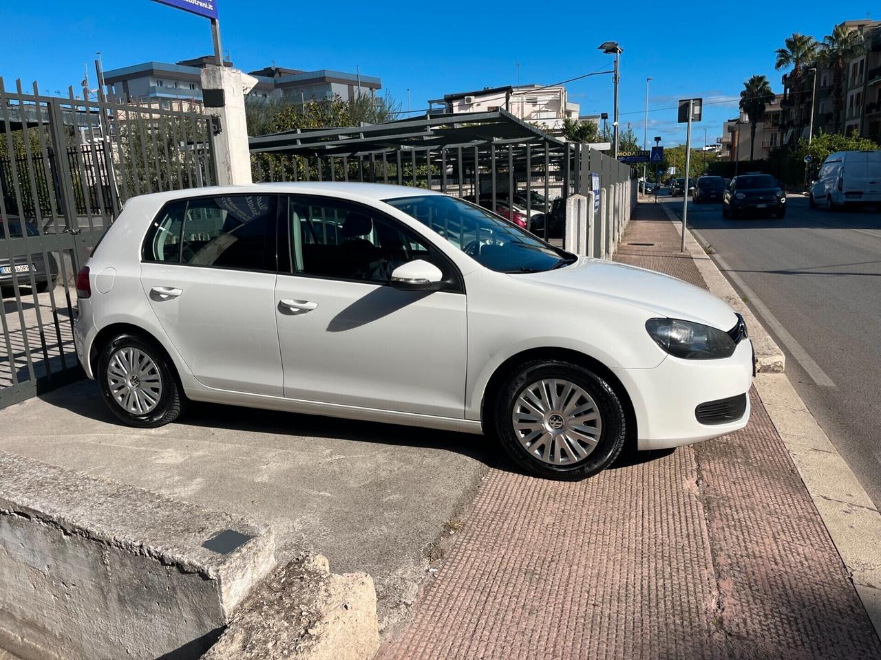 Volkswagen Golf 1.6 TDI 5p. Usato Garantito