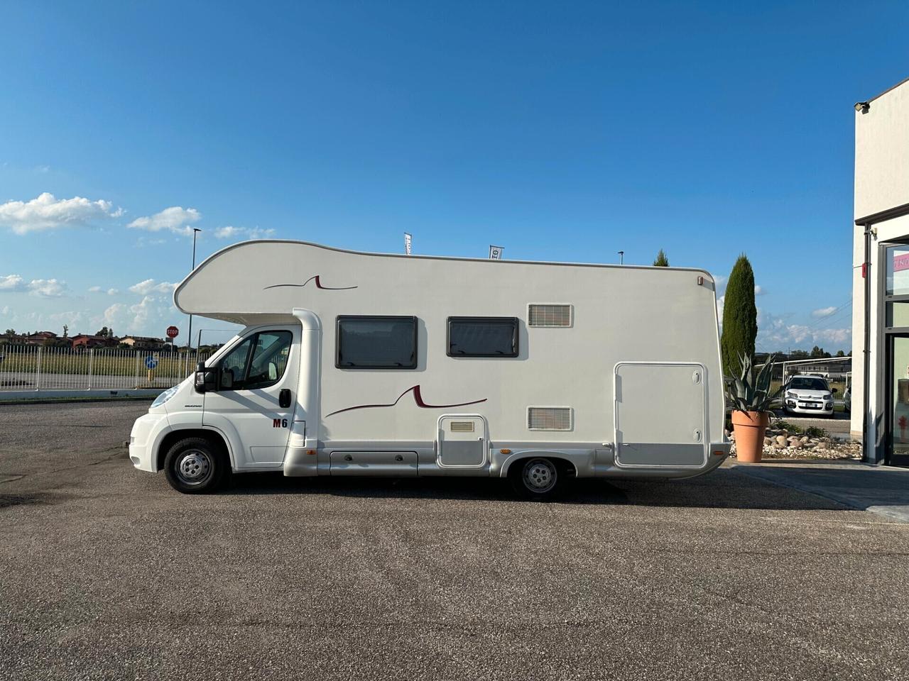 SEA Camper Mansardato Sharky M6