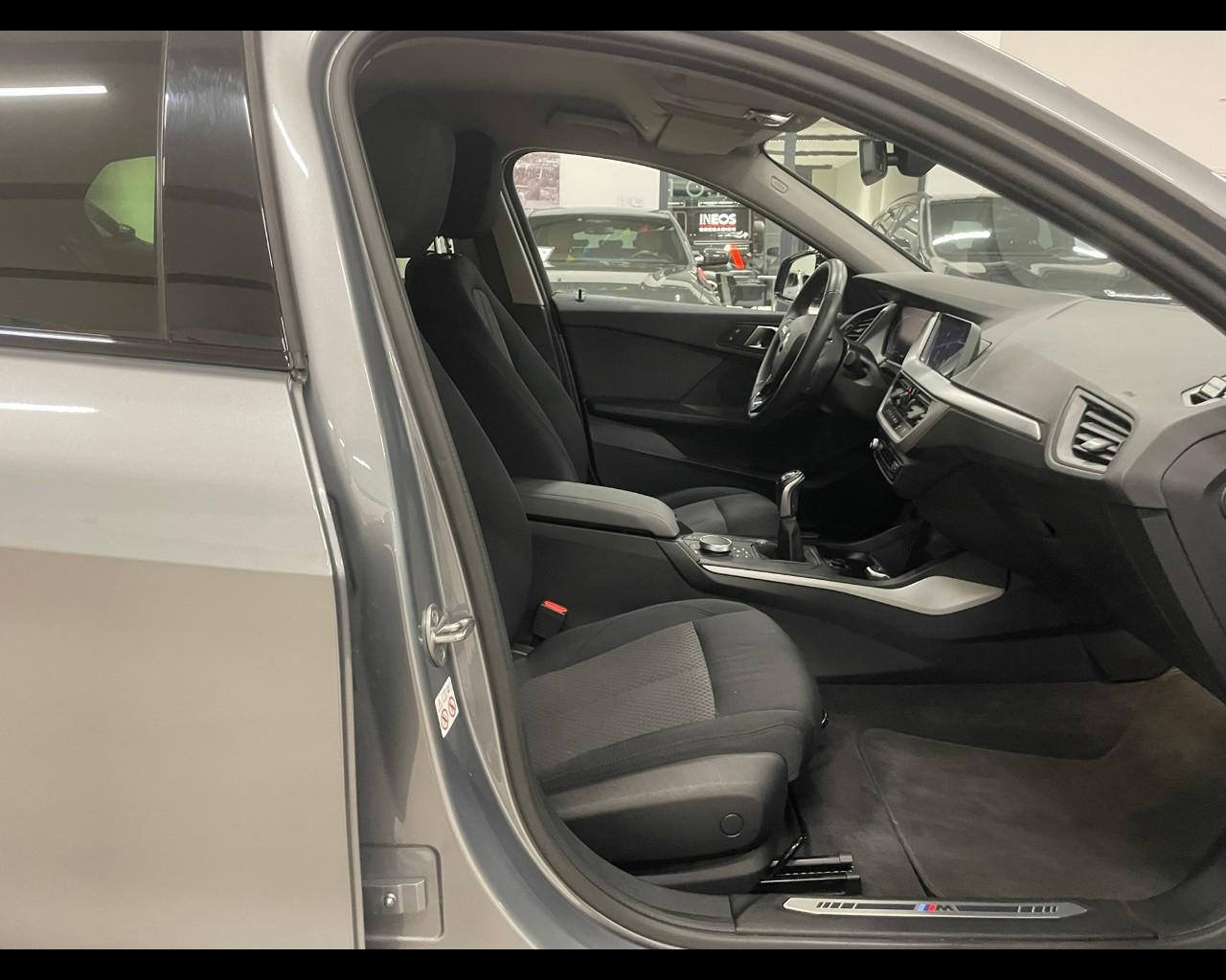 BMW Serie 1 (F40) - 116d 5p. Msport Exterior