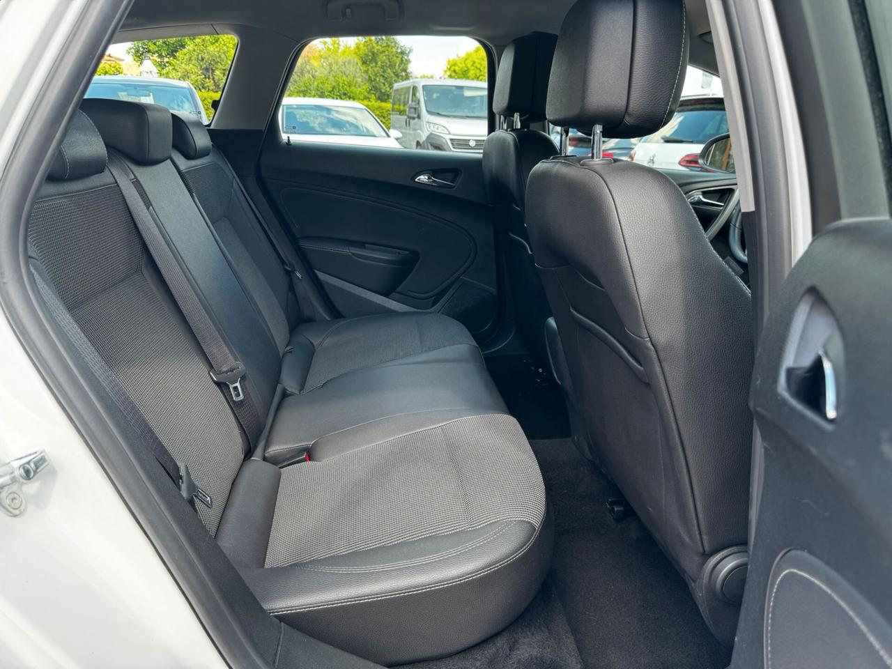 Opel Astra 1.7 CDTI 130CV Sports Tourer Cosmo